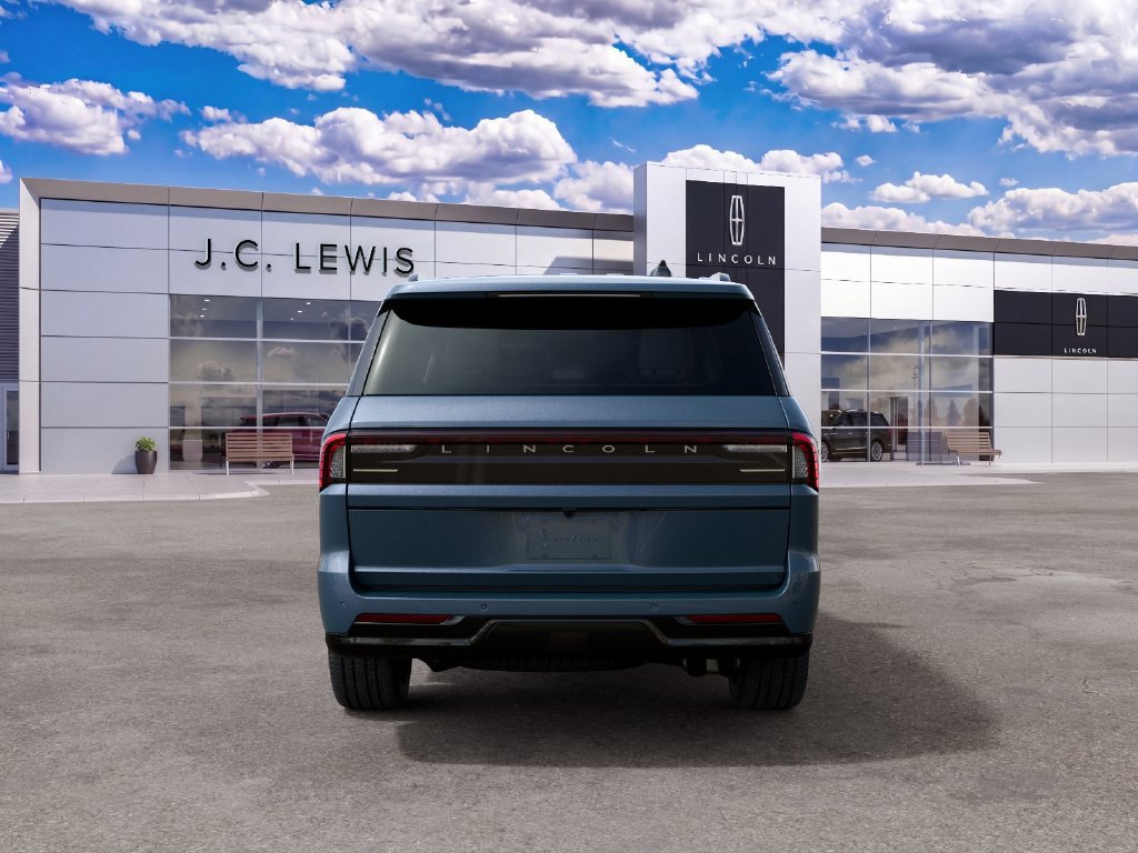 New 2027 Lincoln Navigator Reserve w/ Jet Appearance Package AWD/4WD image 5