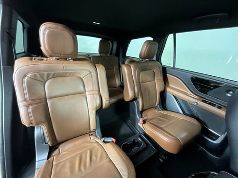 Certified 2020 Lincoln Aviator Reserve image 22