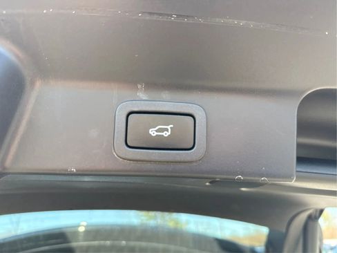 Used 2019 Jaguar F-PACE Prestige AWD/4WD image 29