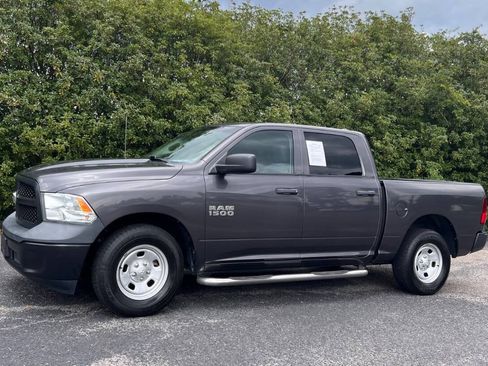 Used 2018 RAM 1500 Tradesman w/ Popular Equipment Group RWD image 3