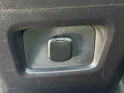 Used 2025 Toyota Grand Highlander FWD image 25