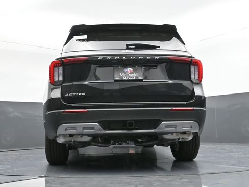 New 2025 Ford Explorer Active w/ Active Comfort Package image 15