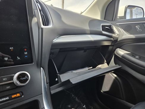 Used 2022 Ford Edge SEL w/ Convenience Package AWD/4WD image 13