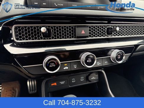 Used 2025 Honda Civic Sport image 26