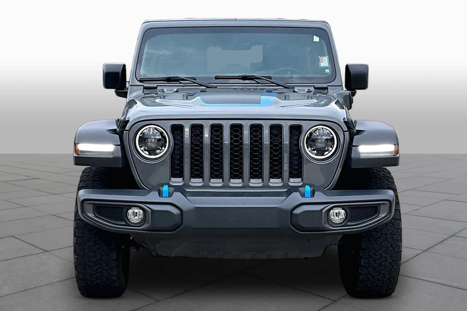 Used 2023 Jeep Wrangler Unlimited Rubicon 4xe w/ Cold Weather Group AWD/4WD image 3