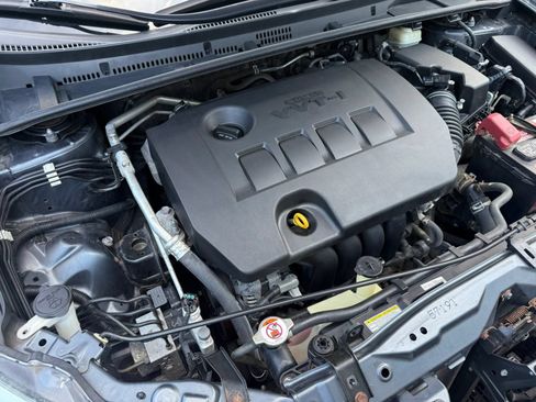 Used 2018 Toyota Corolla SE w/ Body Protection Package FWD image 20