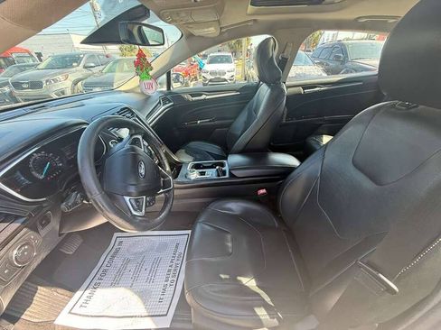 Used 2019 Ford Fusion Titanium AWD/4WD image 11