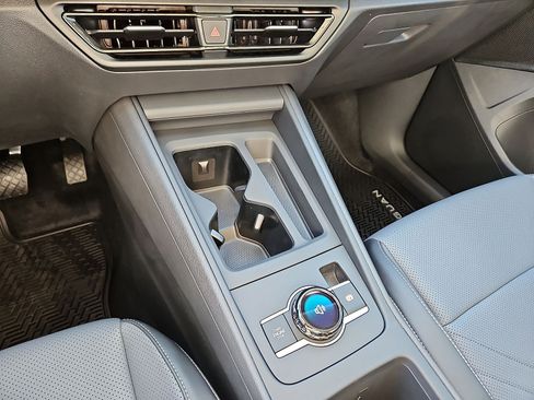 New 2026 Volkswagen Tiguan SE AWD/4WD image 23