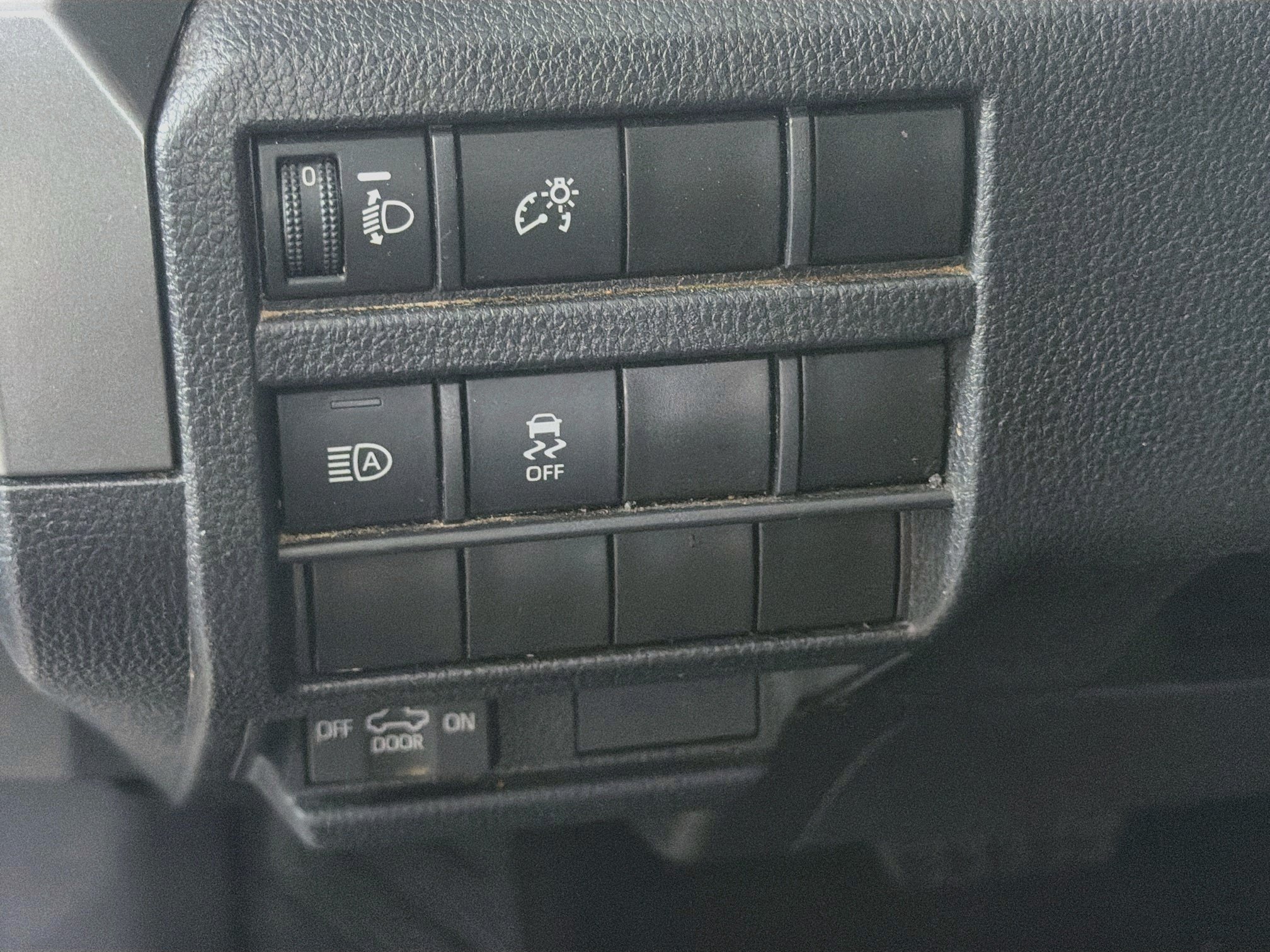Used 2024 Toyota Tacoma TRD Off-Road AWD/4WD image 16