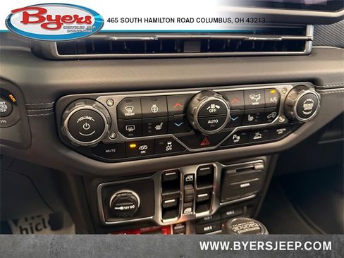 New 2025 Jeep Wrangler Unlimited Rubicon 392 image 21