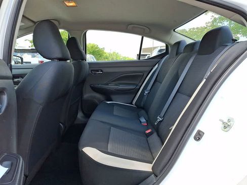 Used 2020 Nissan Versa SV FWD image 9