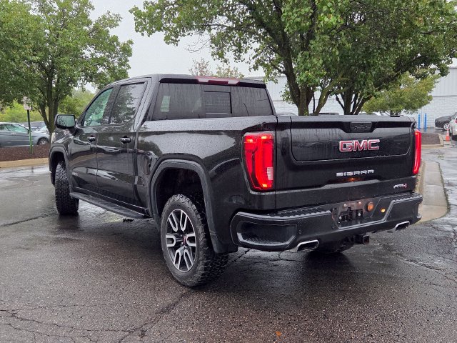 Used 2022 GMC Sierra 1500 AT4 w/ AT4 Premium Package AWD/4WD image 2