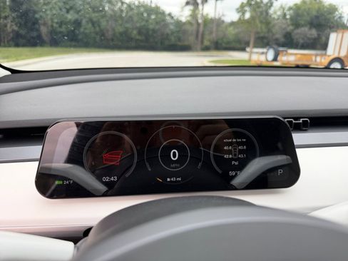 Used 2022 Tesla Model 3 Long Range image 31