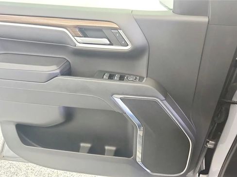 Used 2023 Chevrolet Silverado 1500 LT image 31