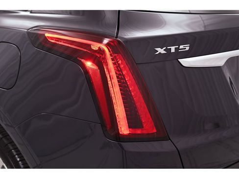 Used 2024 Cadillac XT5 Premium Luxury image 24