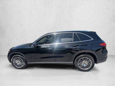 Certified 2026 Mercedes-Benz GLC 300 image 9