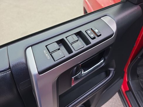 Used 2024 Toyota 4Runner SR5 Premium image 15