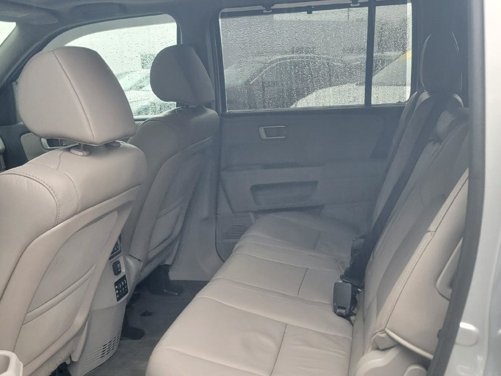 Used 2015 Honda Pilot Touring image 17