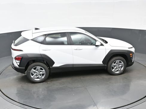 Certified 2026 Hyundai Kona SE image 42