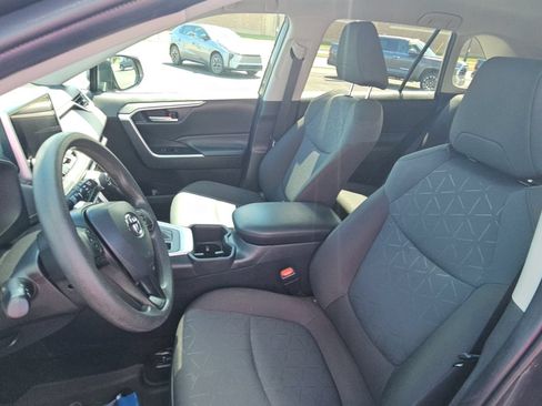 Certified 2025 Toyota RAV4 XLE AWD/4WD image 24