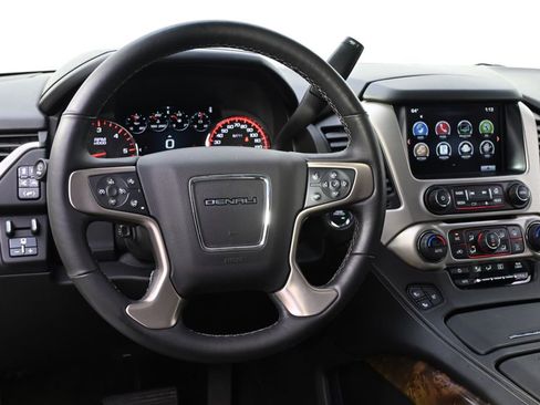 Used 2016 GMC Yukon Denali w/ Open Road Package AWD/4WD image 12