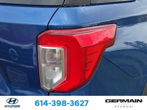 Used 2020 Ford Explorer XLT w/ Comfort Package RWD image 9