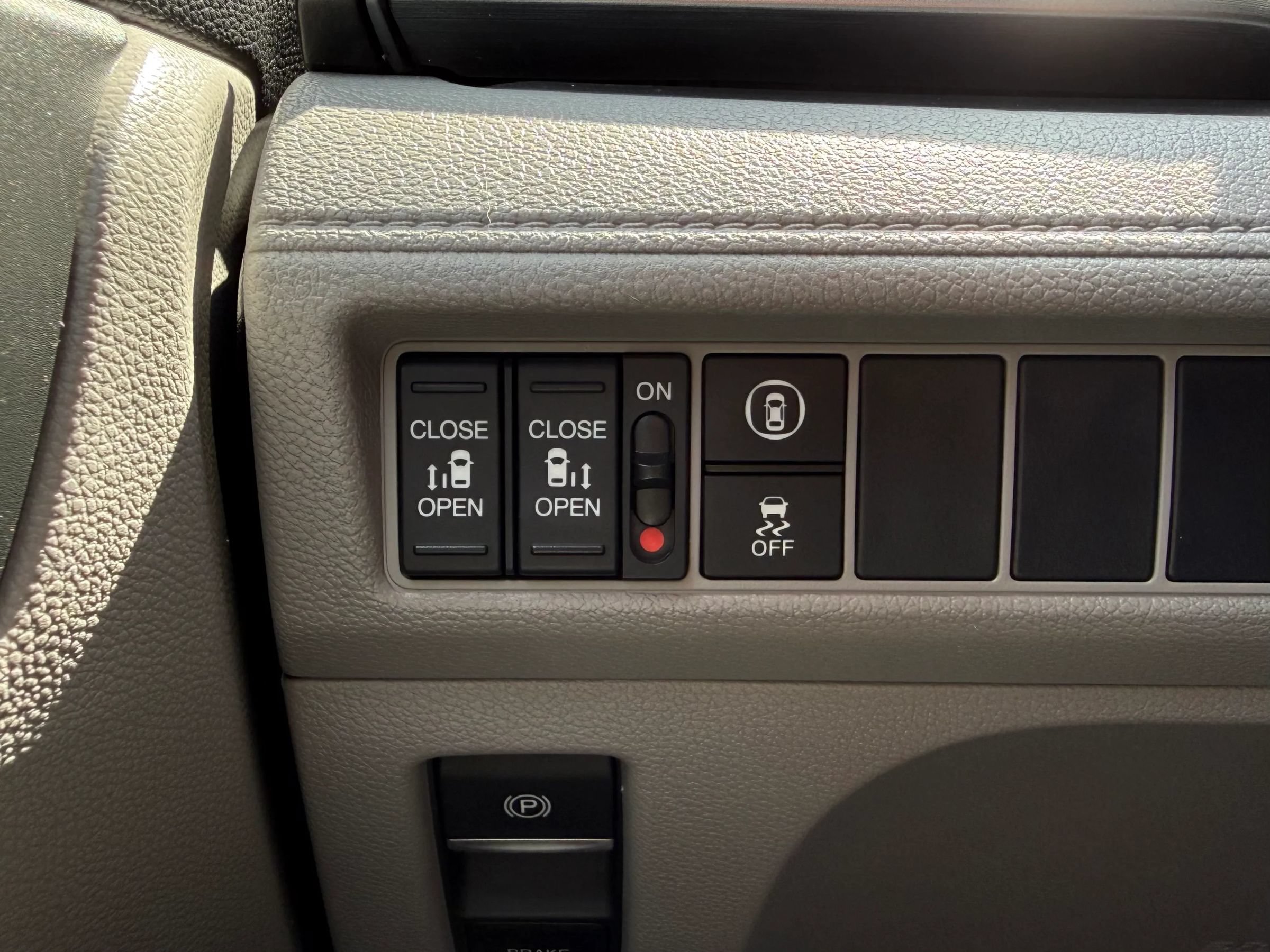 Used 2023 Honda Odyssey EX image 25