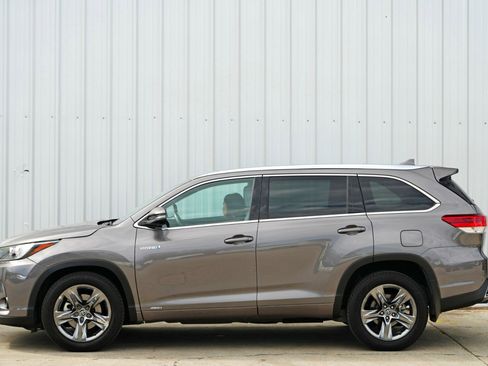 Used 2018 Toyota Highlander Limited image 49