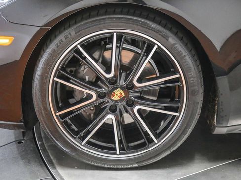 Certified 2018 Porsche Panamera RWD image 14