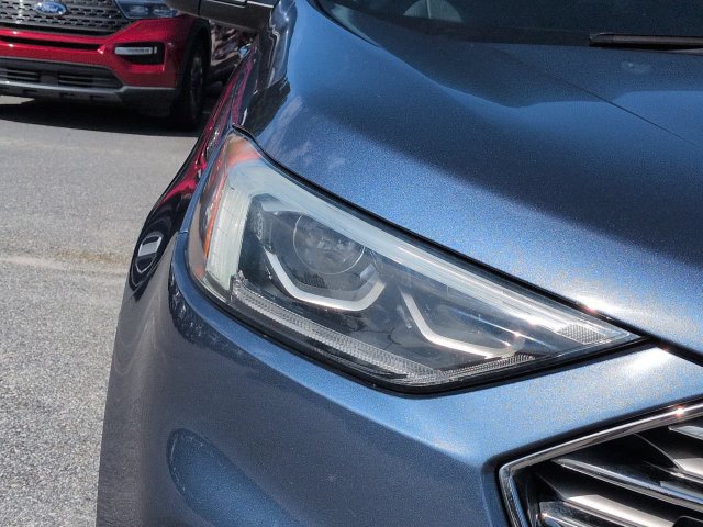 Used 2019 Ford Edge Titanium w/ Equipment Group 301A AWD/4WD image 10