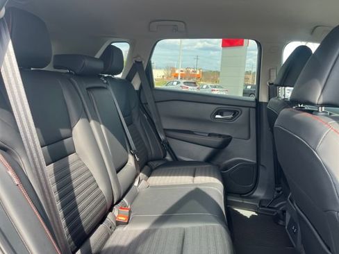 New 2026 Nissan Rogue SV AWD/4WD image 12