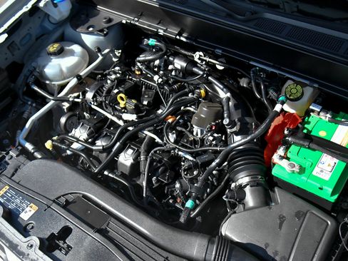 Used 2023 Ford Maverick XLT FWD image 48