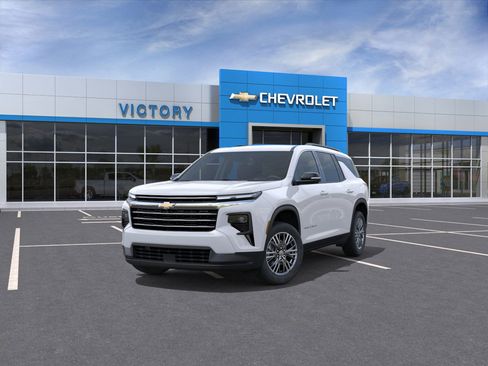New 2026 Chevrolet Traverse LT w/ Driver Confidence Package image 25