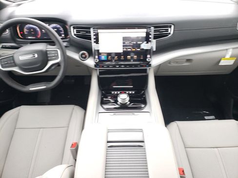 New 2026 Jeep Grand Wagoneer 4WD w/ Premium Group I image 15
