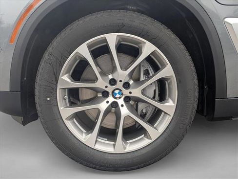 Used 2026 BMW X5 xDrive50e AWD/4WD image 10