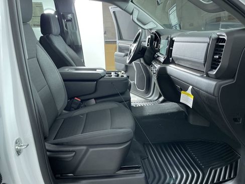 Used 2025 GMC Sierra 1500 Elevation image 28