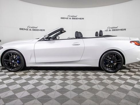 Used 2023 BMW M440i Convertible w/ Premium Package image 9