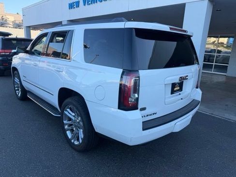Used 2019 GMC Yukon SLT w/ Premium Edition RWD image 3