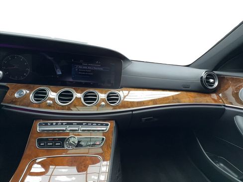 Used 2020 Mercedes-Benz E 350 4MATIC Sedan w/ Parking Assistance Package image 44