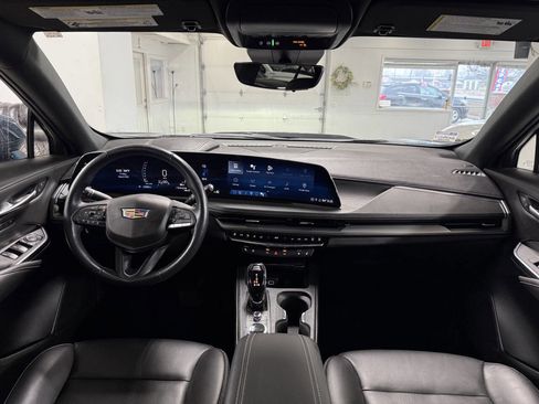 Used 2024 Cadillac XT4 Premium Luxury w/ Technology Package image 19