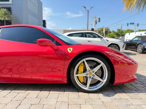 Used 2011 Ferrari 458 Italia Coupe RWD image 27