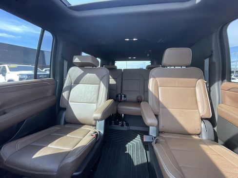 Certified 2023 Chevrolet Suburban High Country image 20