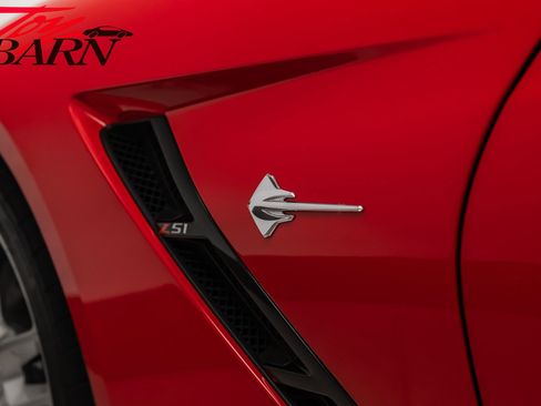 Used 2019 Chevrolet Corvette Stingray Convertible Z51 2LT image 23