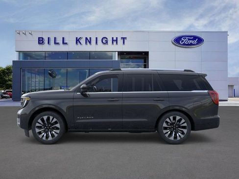 New 2026 Ford Expedition Platinum w/ Driver's Package image 3