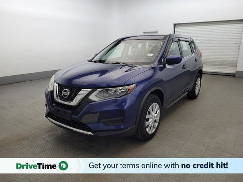 Used 2017 Nissan Rogue S image 1