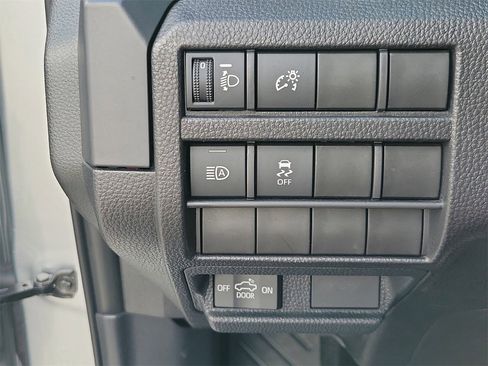 Used 2025 Toyota Tacoma SR image 29