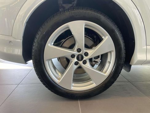 New 2025 Audi Q5 Prestige image 11