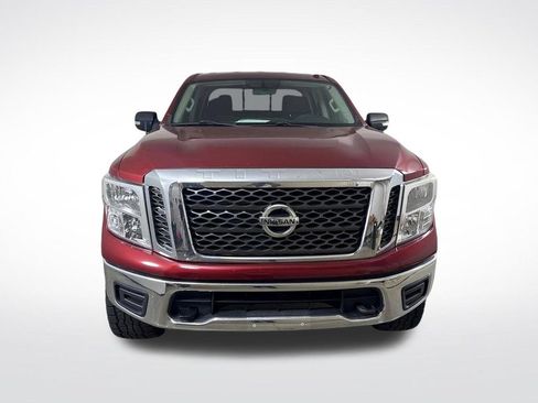 Used 2018 Nissan Titan SV AWD/4WD image 18