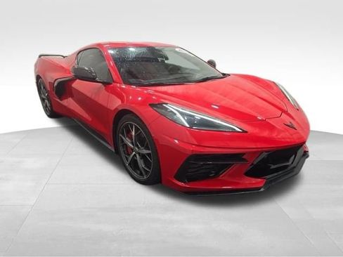 Used 2021 Chevrolet Corvette Stingray Premium Cpe w/ Z51 Performance Package RWD image 2