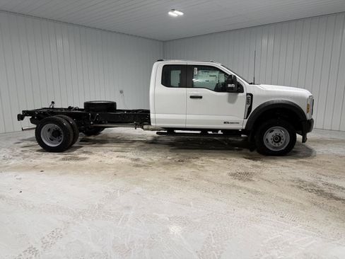 New 2026 Ford F550 4x4 SuperCab Super Duty image 9
